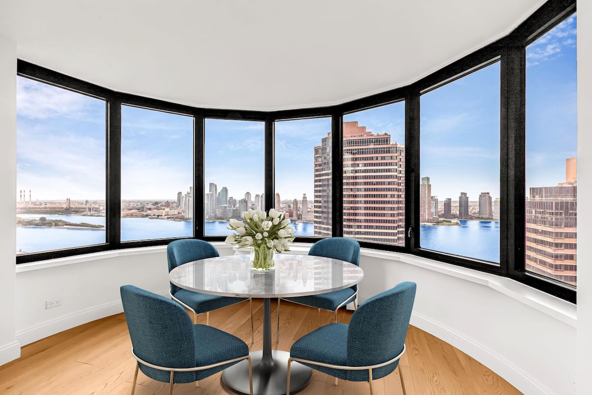 330 E 38th St, #35M, New York, NY 10016